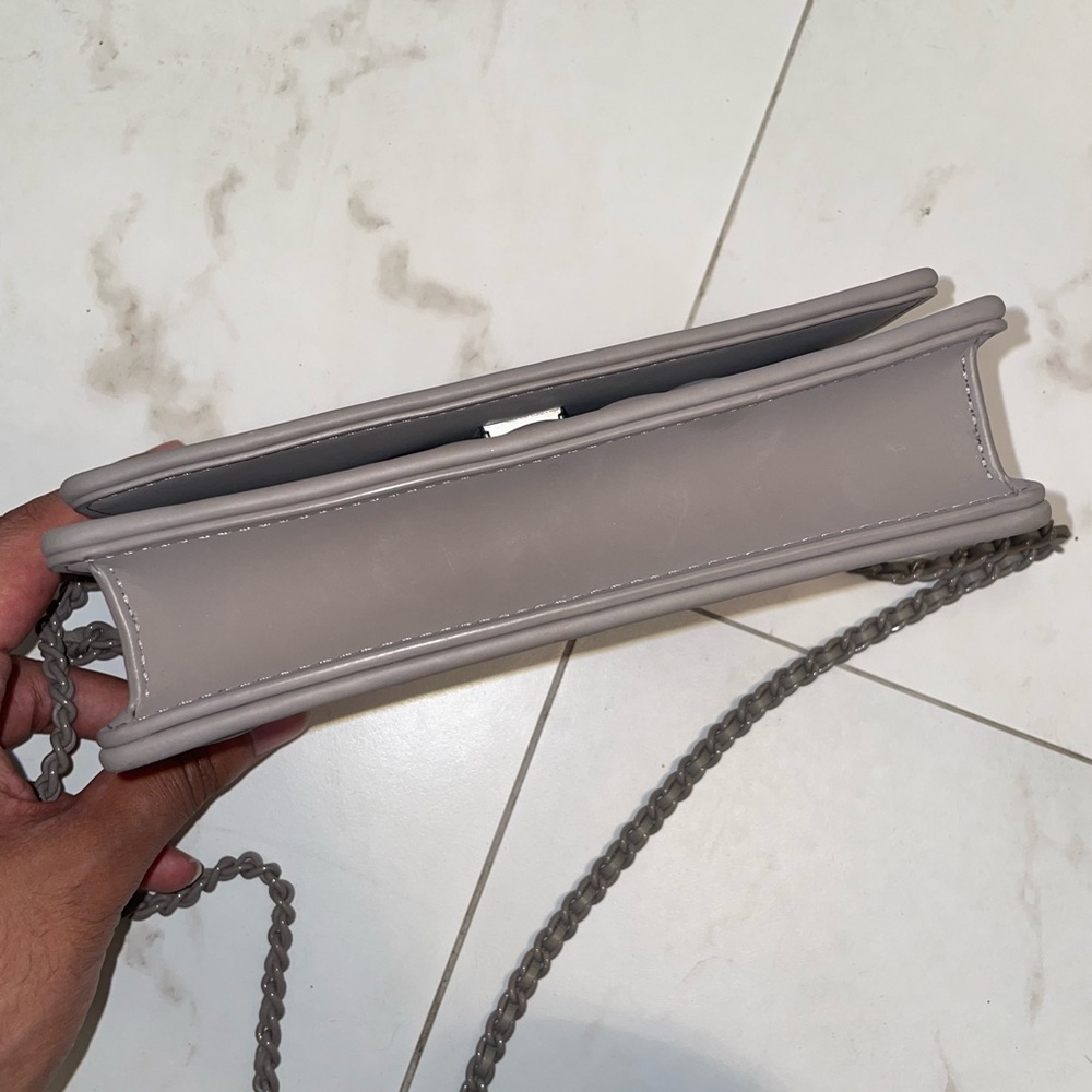 Tory Burch Fleming Matte Chain Wallet Bag - Picture 8 of 9